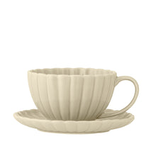 Load image into Gallery viewer, Latina cup & saucer - natural
