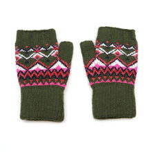 Load image into Gallery viewer, Fair isle wrist warmer gloves - khaki