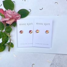 Load image into Gallery viewer, Ceramic flower stud earrings
