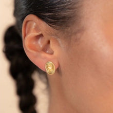 Load image into Gallery viewer, Celeste moonstone heart stud earrings - gold