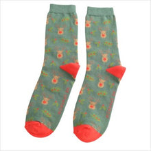 Load image into Gallery viewer, Reindeer & holly socks - green