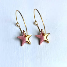 Load image into Gallery viewer, Hoop earrings with pink star charms - gold