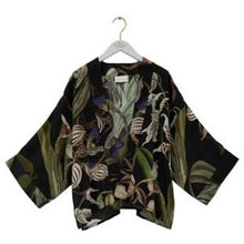 Load image into Gallery viewer, Orchid crepe kimono - black