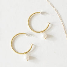Load image into Gallery viewer, Pearl hoop stud earrings - medium