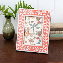Load image into Gallery viewer, Resin picture frame - green