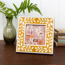 Load image into Gallery viewer, Resin picture frame - square - mustard yellow