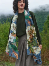Load image into Gallery viewer, Rhodoleia scarf - blue