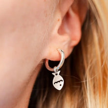 Load image into Gallery viewer, Sardine charm huggie hoops