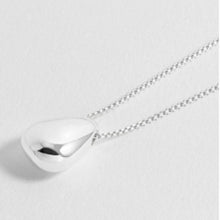 Load image into Gallery viewer, Teardrop pendant necklace - silver