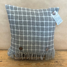 Load image into Gallery viewer, The reversible Athens check is a contemporary take on a ‘tortoise-shell’, with ever-so-slightly raised squares of colour carefully segmented by thin white stripes. Made in a stunningly soft merino lambswool quality, would complement most home decors.