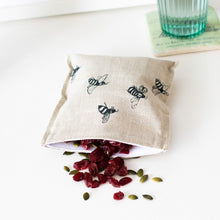 Load image into Gallery viewer, Bee reusable snack bag