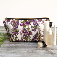 Load image into Gallery viewer, The Mulberry collection - Pure - washbag