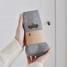 Load image into Gallery viewer, Countryside walking socks - land rover
