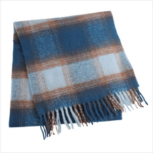 Load image into Gallery viewer, Tartan scarf - blue
