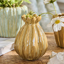 Load image into Gallery viewer, Ceramic vase
