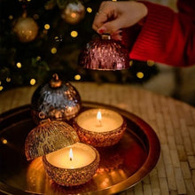 Load image into Gallery viewer, Nordic fireside ornament candle
