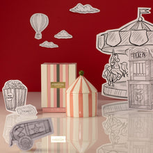 Load image into Gallery viewer, Carnival candle - fig &amp; neroli
