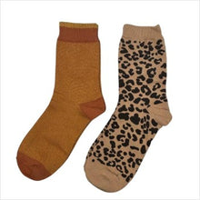 Load image into Gallery viewer, Copper Tokyo &amp; sand leopard print socks box duo
