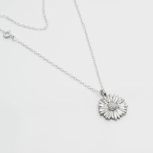 Load image into Gallery viewer, Daisy pendant
