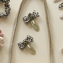 Load image into Gallery viewer, Leopard love twisty bow clips
