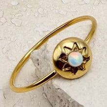 Load image into Gallery viewer, Everyday delicate opal ring
