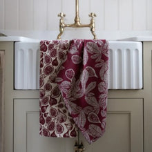 Load image into Gallery viewer, Fig tree double oven glove - ruby
