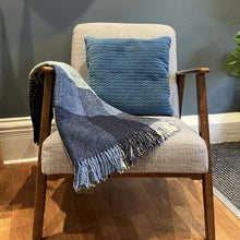 Load image into Gallery viewer, Lindley check throw - blue
