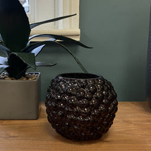 Load image into Gallery viewer, Bendine vase - brown
