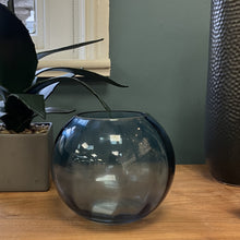 Load image into Gallery viewer, Abas vase - blue
