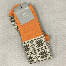 Load image into Gallery viewer, Lambswool knee socks - fair isle - oat/khaki
