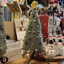Load image into Gallery viewer, Christmas decoration - Christmas tree with presents
