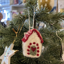 Load image into Gallery viewer, Christmas decoration - mini Xmas house
