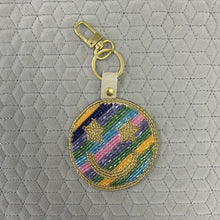 Load image into Gallery viewer, Smiley star keyrings
