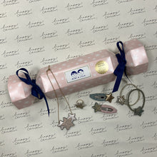 Load image into Gallery viewer, Christmas hair accessories cracker
