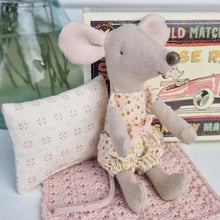 Load image into Gallery viewer, Little sister mouse in matchbox
