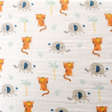 Load image into Gallery viewer, Muslin set - savanna animals
