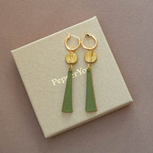Load image into Gallery viewer, Power drop hoop earrings - moss green
