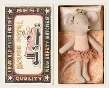 Load image into Gallery viewer, Little sister - princess mouse in matchbox
