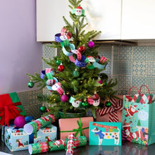 Load image into Gallery viewer, Santa paper chain
