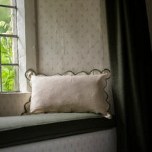 Load image into Gallery viewer, Scallop cushion - pomegranate
