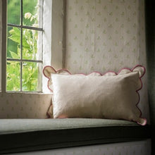 Load image into Gallery viewer, Scallop cushion - pomegranate
