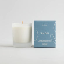 Load image into Gallery viewer, Candle - sandalwood &amp; cedar
