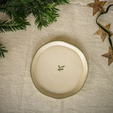 Load image into Gallery viewer, Snack plate - holly
