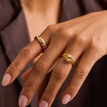 Load image into Gallery viewer, Sunburst ring &amp; cubic zirconia solitaire stacking ring set
