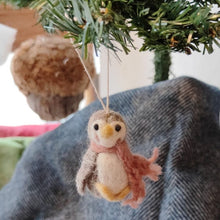 Load image into Gallery viewer, Christmas decoration - baby pingvins (colourful)
