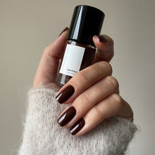 Load image into Gallery viewer, Vegan &amp; non toxic nail polish - various colours
