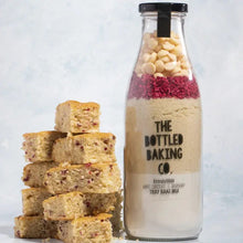 Load image into Gallery viewer, White choc &amp; raspberry tray bake mix
