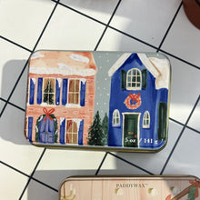 Load image into Gallery viewer, Christmas tin - neighbourhood - winter balsam
