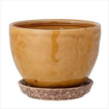 Load image into Gallery viewer, Betje flowerpots with saucer
