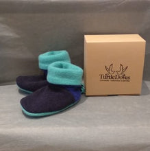 Load image into Gallery viewer, Cashmere baby booties (assorted colours)
